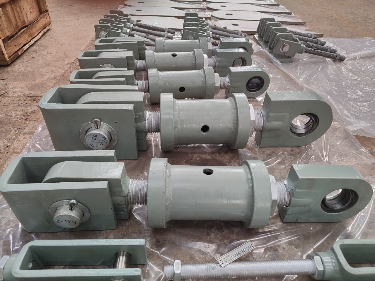 RIGID STRUT / DYNAMIC PIPE CLAMP